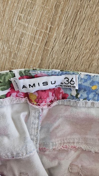 Amisu krótkie spodenki damskie