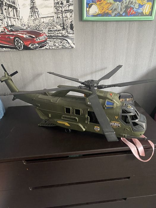 Іграошковий військовий гелікоптер великий