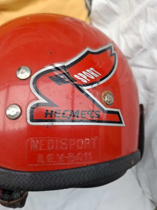 Capacete motorizada antigo