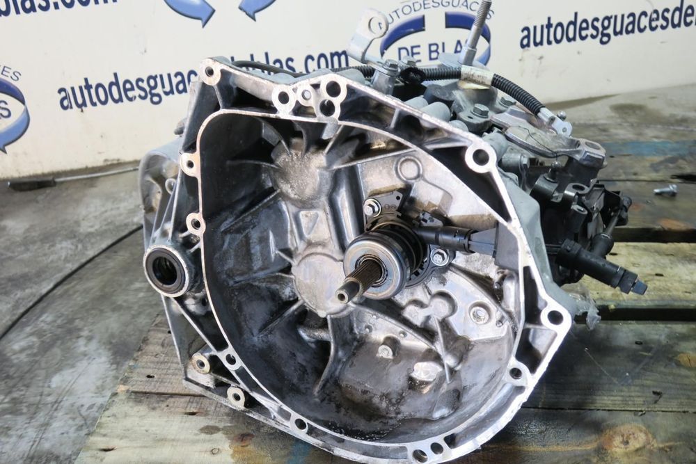 PEUGEOT 308 SW TRANSMISSION BOX REF. 20EA23