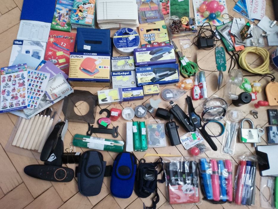 Канцтовары и предметы для дома