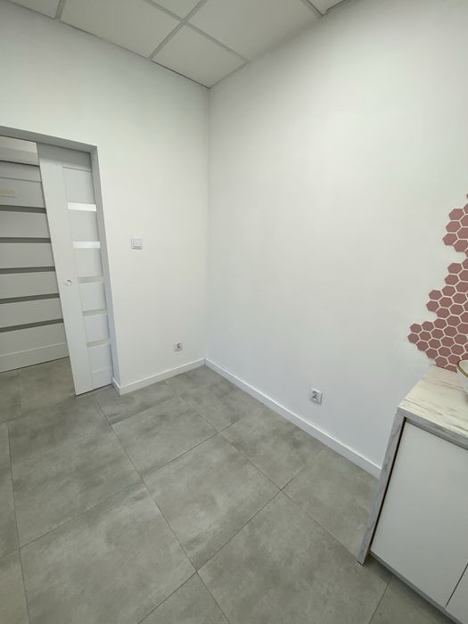 Wynajmę gabinet usługowy - lokal 40 m2