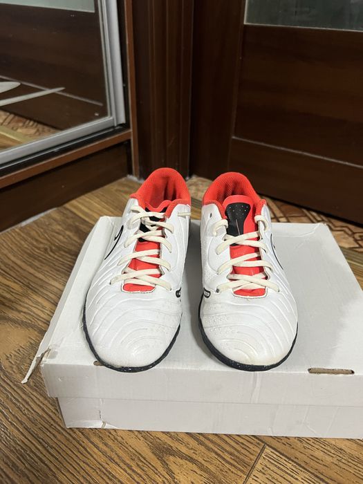 Продам фудзалки бутси Nike 35р.