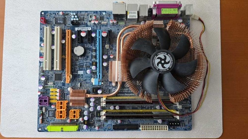 Płyta + procesor + 4GB RAM - Gigabyte GA-P35-DS4 (socket 775)