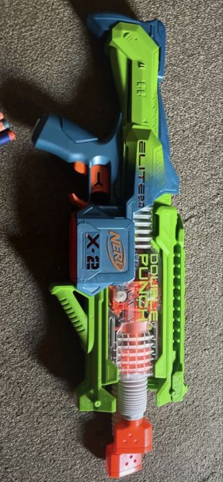 Nerf elite com 22 balas