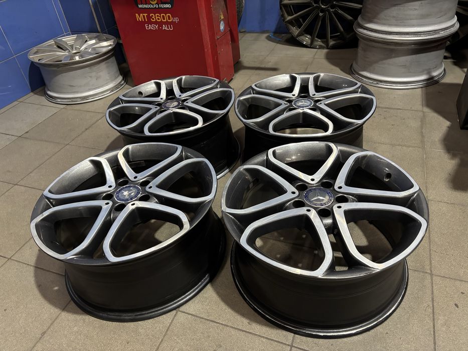 Диски легкосплавні різноширокі r18 5/112 Mercedes Benz