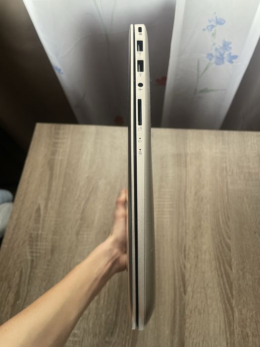 Продам ігровий ноутбук-ASUS Pro N580G + [Core 17 на 12 ЯДЕР) +16 RAM