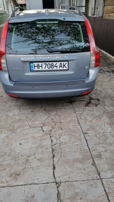 Вольво v50  1,6  2011 рік