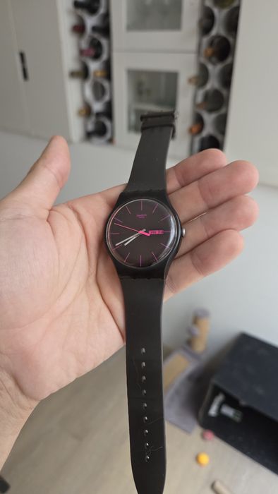 Relógio Swatch BROWN REBEL — Swiss Made, com Caixa