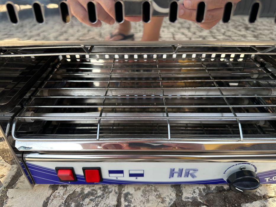 Torradeira Profissional HR T-03C em Inox – 2.000W | Excelente Estado