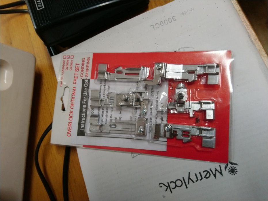 Merrylock 3000CL - 5-nitkowy coverlock - owerlok