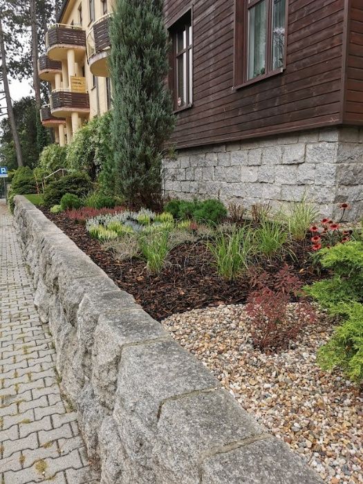 Usługi ogrodnicze, minikoparka, zakładanie trawnika - zapisy na 2026r