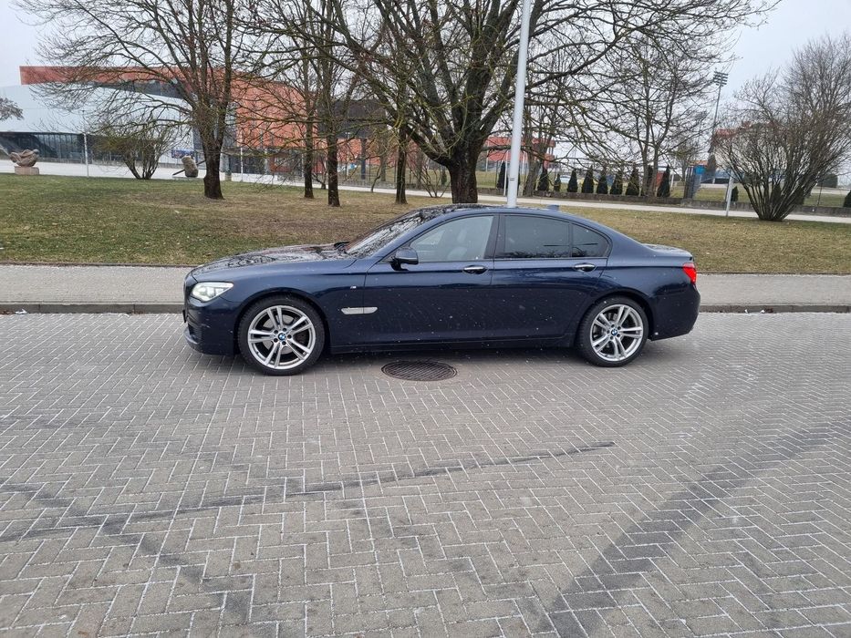 BMW Seria 7 BMW 730 D F01 , 258 km , M-Pakiet .