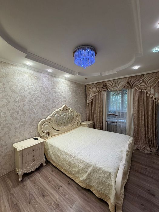 Продаж 3-к квартири в Українці