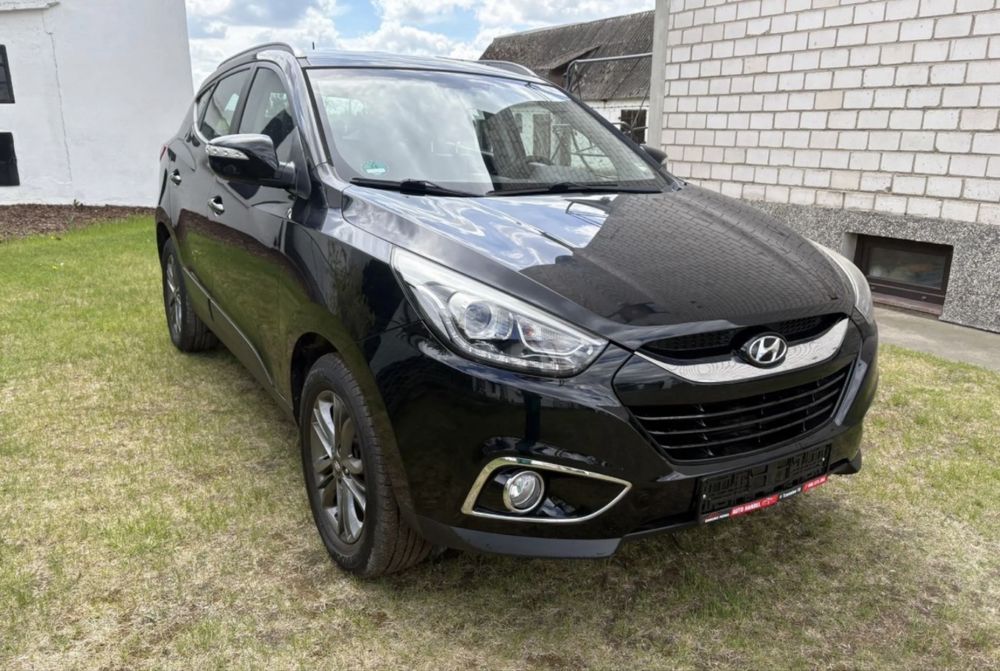Бампер передній Hyundai IX35 автозапчатини шрот б/в разборка Хюндай