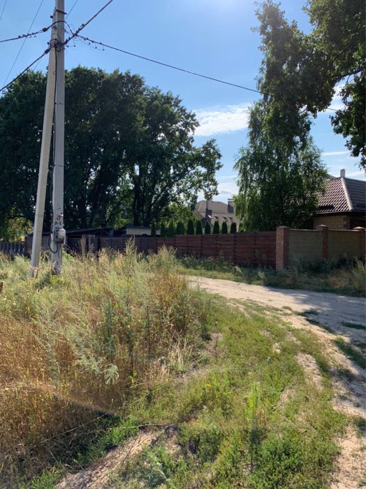 Продпжа 20 соток, гостомель. Газ рядом. Под строительства.