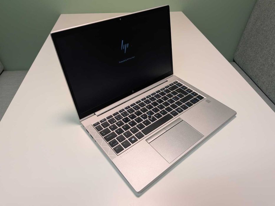 HP EliteBook 840 G7 | i5 10ª Gen | 32GB RAM | SSD 512GB | Excelente Estado