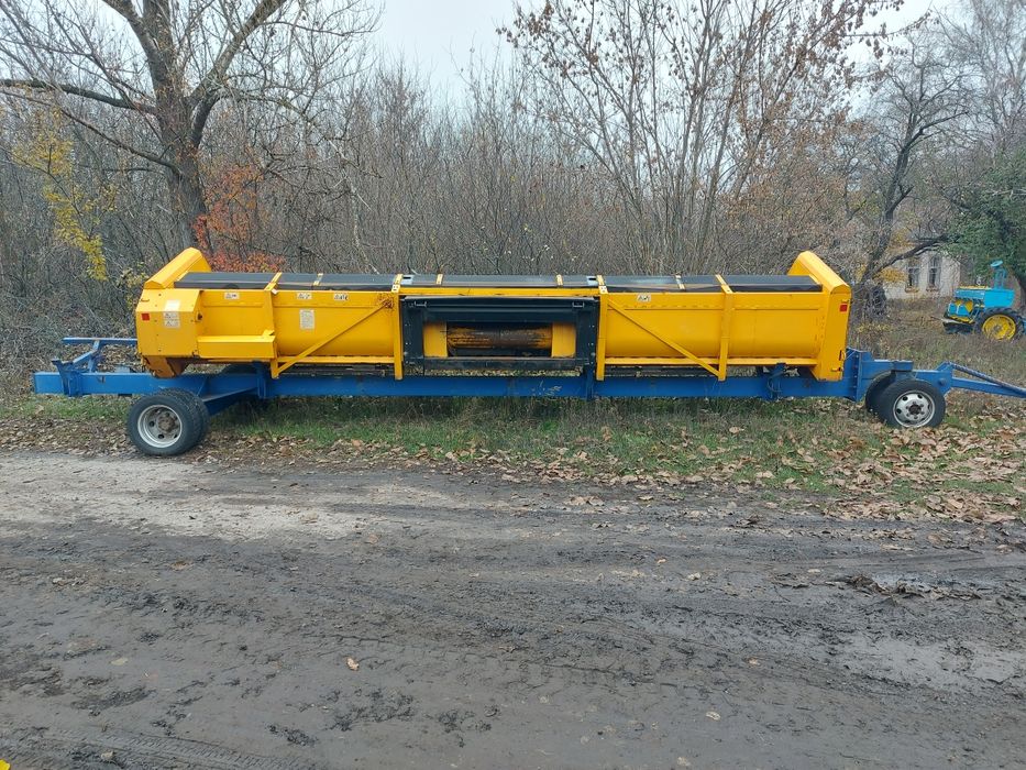 Жатка соняшникова Жниварка John Greaves ЖС-7.5 2017.
Стояла на class l