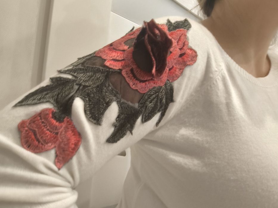 Bluzka sweter sweterek haft róża kwiaty 40 L