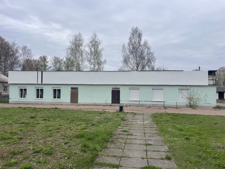 Два магазини , земля приватизована , світло три фази