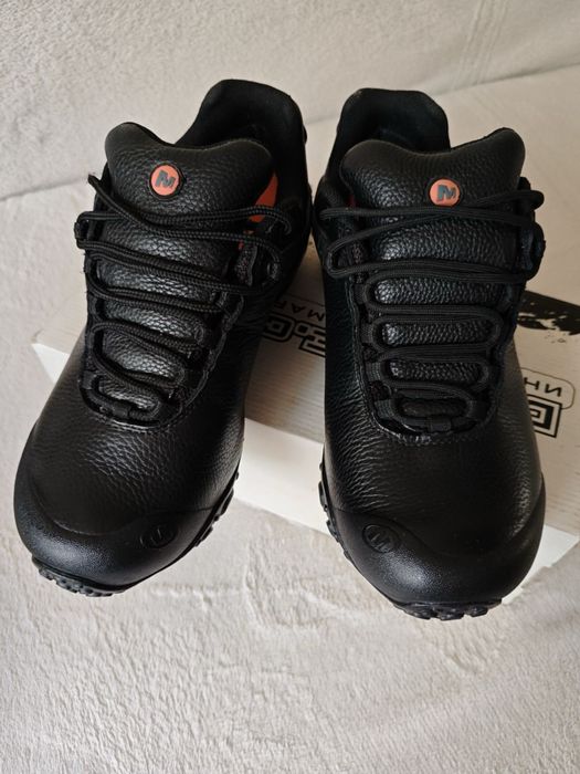Черевики Merrell для трекінгу