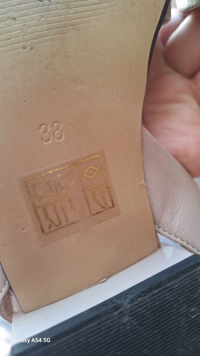 Босоножки кожа 38 р 800гр