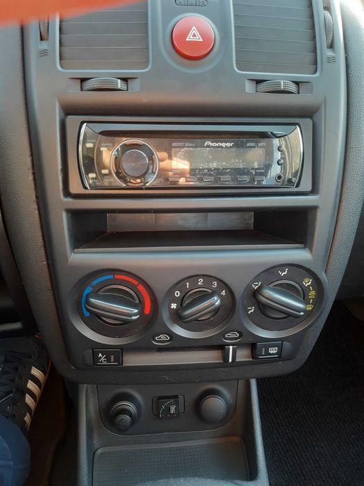 Автомобиль Hyundai