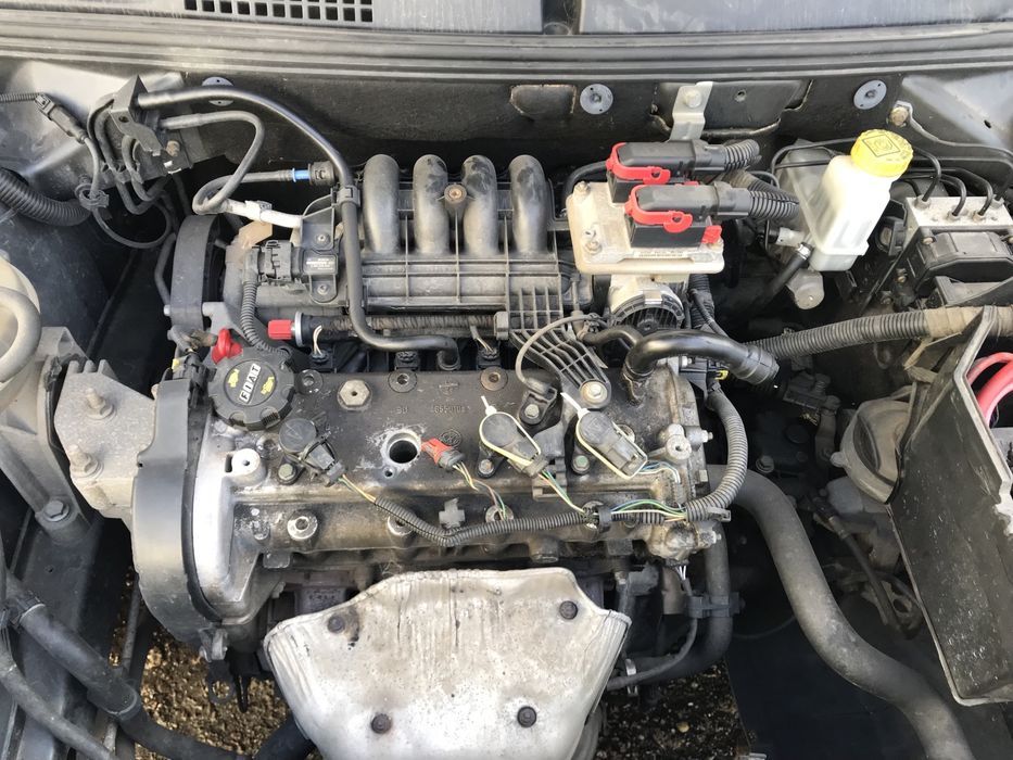 Fiat Stilo 1.6 16. V gasolina Ano 2002