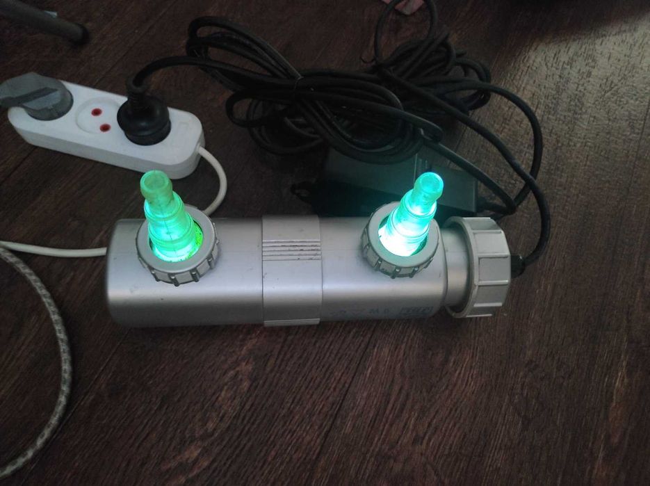 JBL Ультрафиолетовый стерилизатор AquaCristal UV-C, 9 Вт.