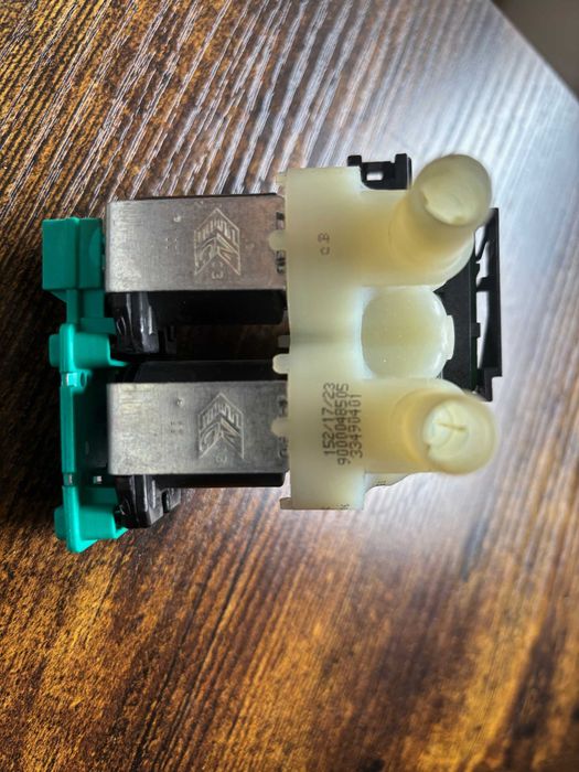 Elektrozawór podwójny do pralki Bosch WLT2446KPL/05