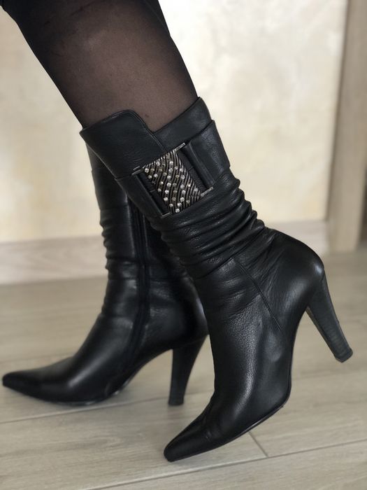 Жіночі черевики шкіряні осінні