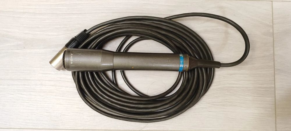 Підсилювач AKG, набір капсулів до нього + мікрофони SONY + ТВ панель SAMSUNG у подарунок!