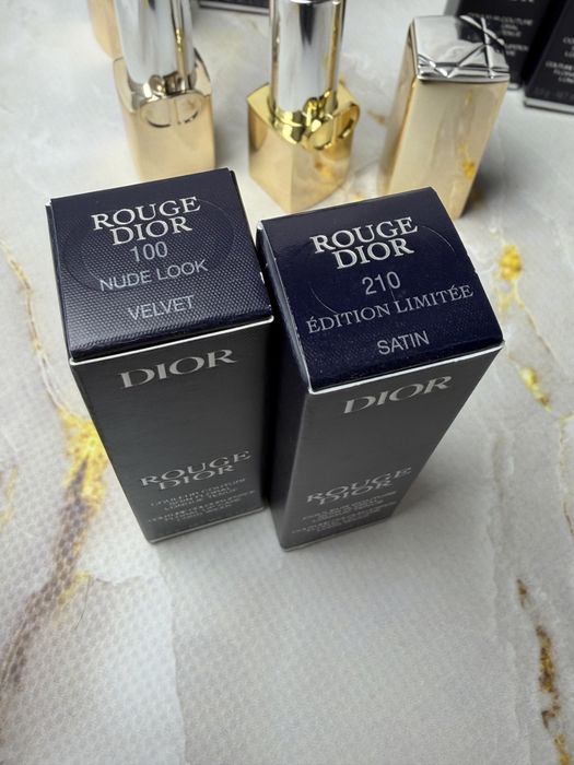 Помада для губ Dior Rouge 100 210
