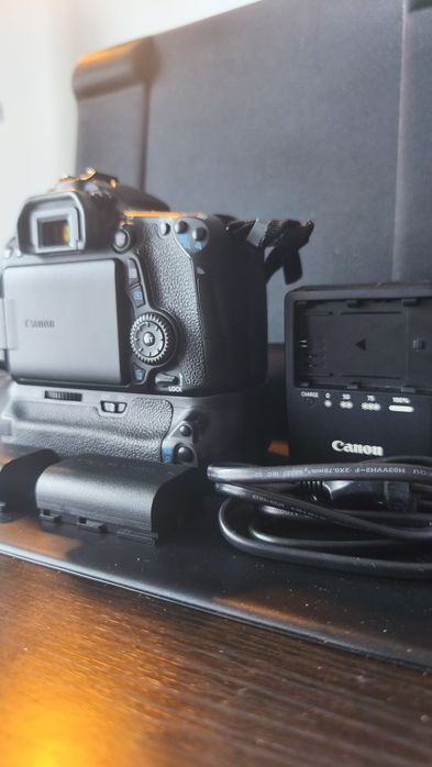 Canon 70D + Grip