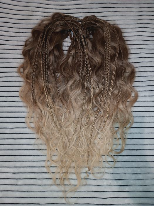 Де локони , афрокосички