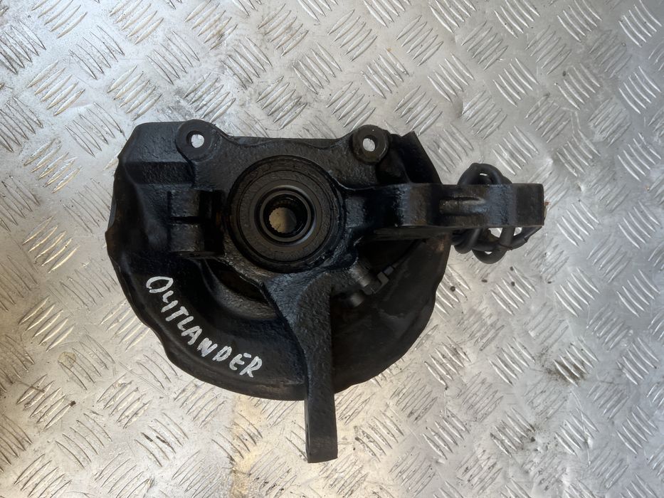 Аутлендер 06 год mitsubishi outlander цапфа кулак