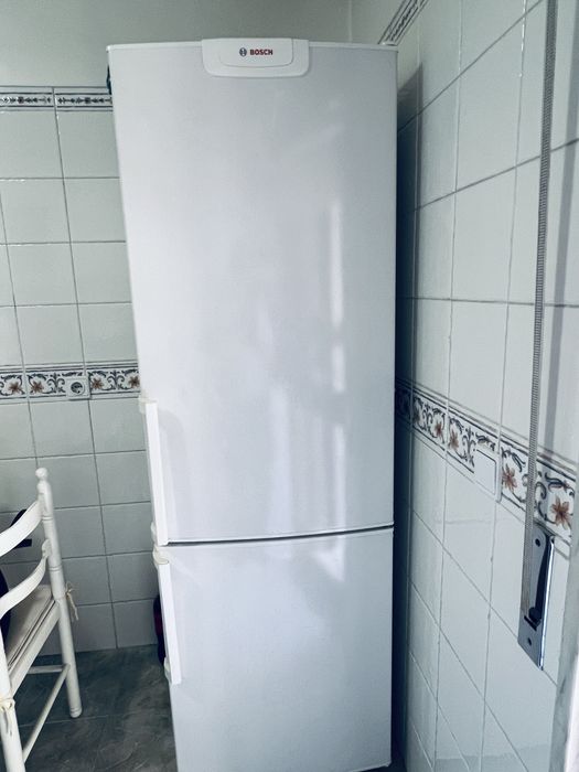Maquina  de  lavar loiça  e frigorifico combinado  BOSCH