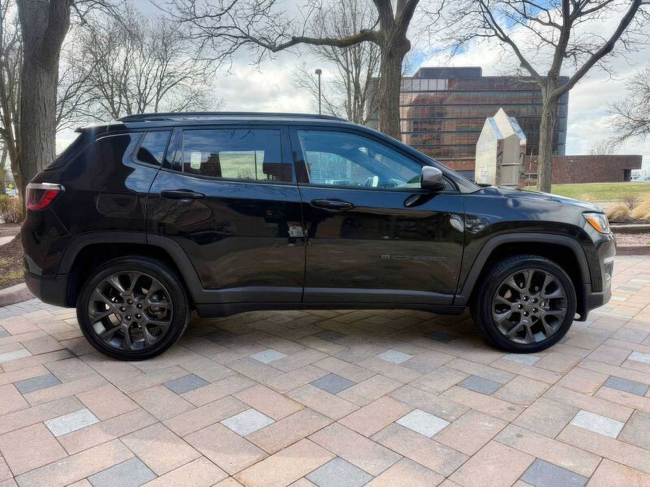 Jeep Compass 80th Anniversary Edition      2021