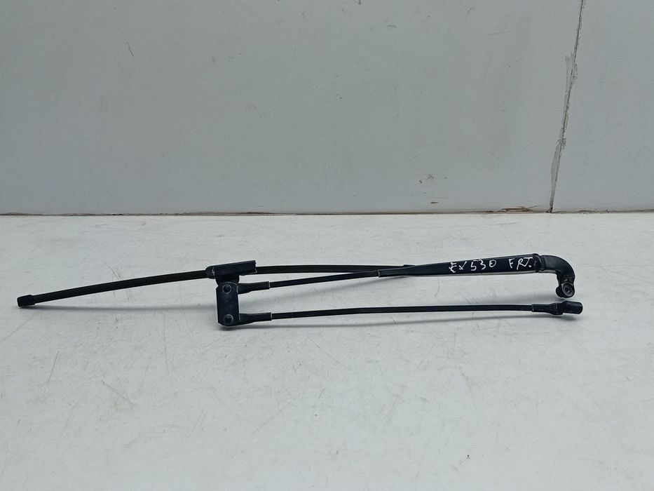 Haste / braço de escova limpa vidros frente direita TOYOTA Aygo (_B4_)