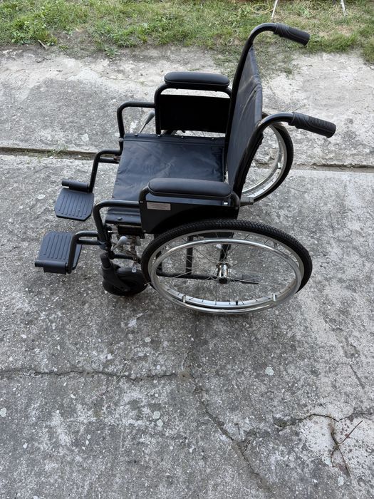 Wózek inwalidzki nowy