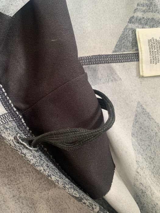 Czarno- szare kąpielowki męskie Adidas