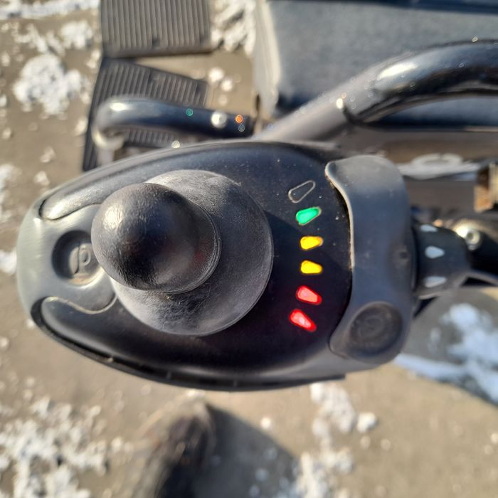 Wózek inwalidzki elektryczny Vermeiren