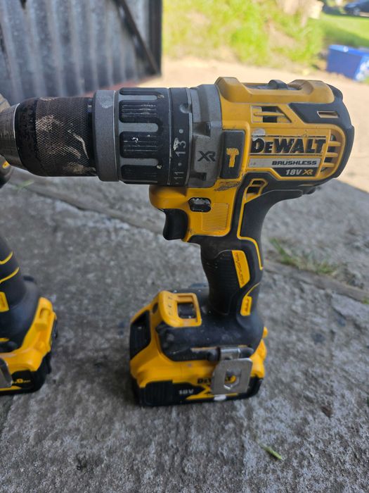 Zestaw DeWALT XR: Wkrętarka DCD796 + Zakrętarka DCF887 + 2x 4Ah + Ładowarka