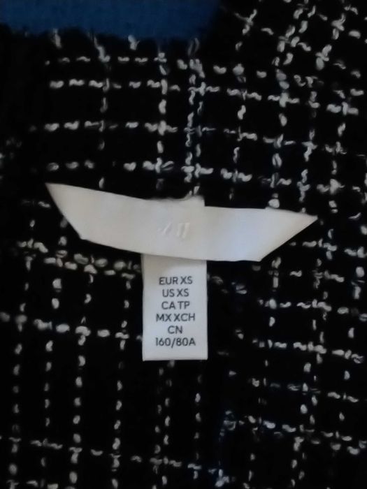 Top curto H&M preto e branco