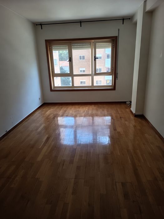 Apartamento T1 Hospital da CUF