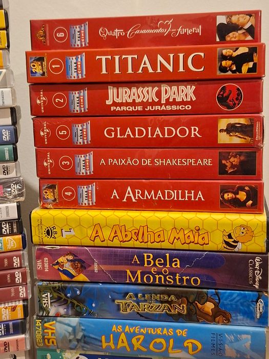 Conjunto VHS + DVD + CD