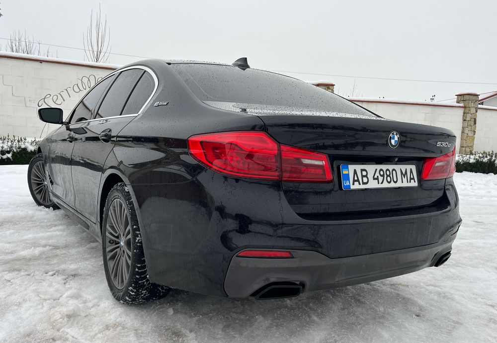 BMW 530E гібрид плагін