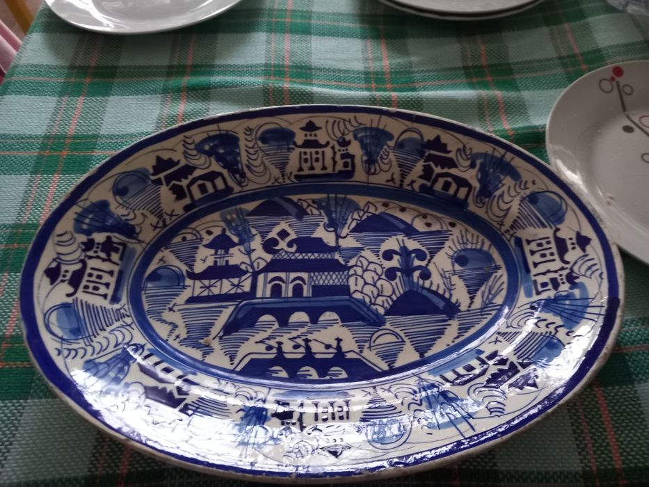 Conjunto Travessa e Terrina de faiança Miragaia  sec: XIX