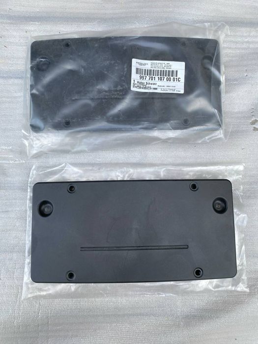 Porsche 911 997 2005-2008 подіум переднього номера 99770110700