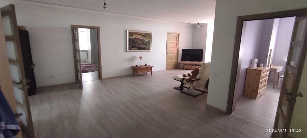 Без посредников. Продается просторный дом в Гатном – 300 м², 12 соток!